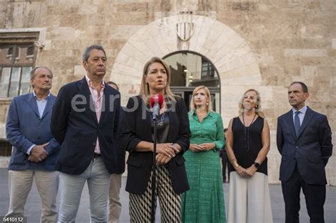 Minuto De Silencio En La Generalitat Valenciana En Condena Por El