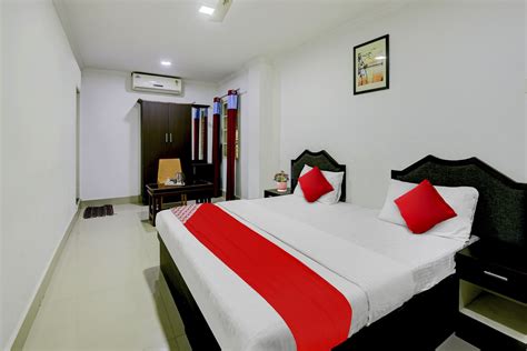 Hotels in Marine Drive, Kochi Starting @ ₹584 - Upto 79% OFF on 34 ...