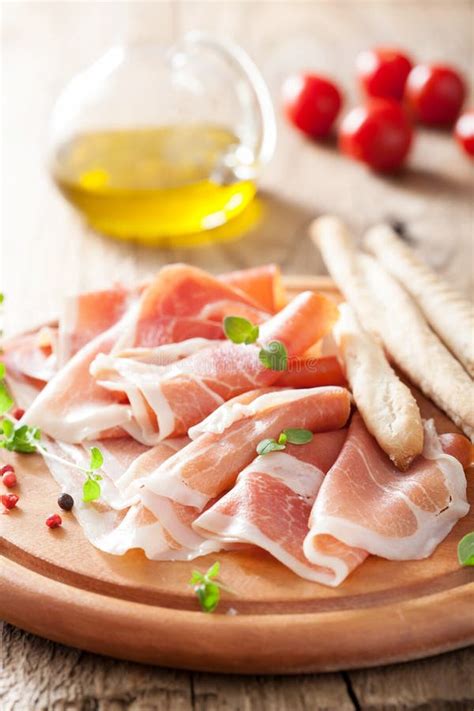 Prosciutto Di Prosciutto Di Parma E Grissini Di Grissini Antipasto