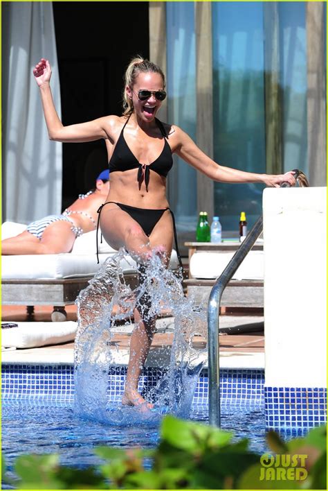 Kristin Chenoweth Bikini Babe In Punta Mita Photo 2851442 Bikini