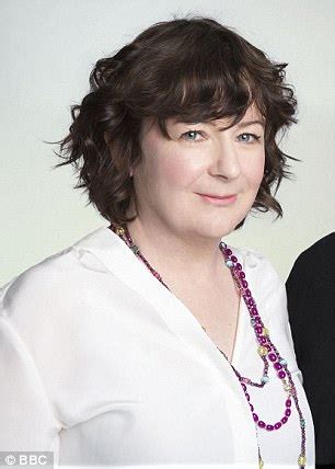 Radio Presenter Jane Garvey Blasts BBC S Gender Pay Gap Daily Mail Online