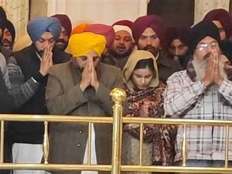 Punjab Cm Bhagwant Mann Fatehgarh Sahib Tour Dr Gurpreet Kaur Cm मान पत्नी संग फतेहगढ़ साहिब