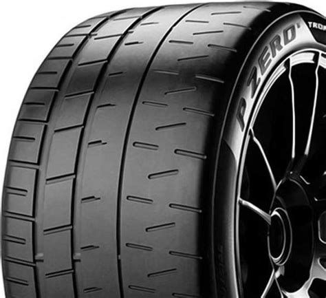 Pirelli P Zero Trofeo R - FastestLaps.com