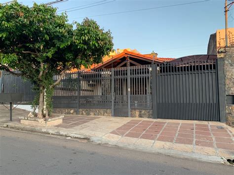 Amplia Vivienda En Barrio Jara A Pasos De Brasilia Ref D1F50F