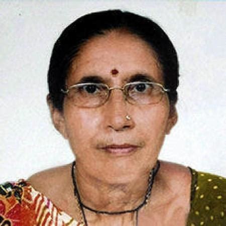 Modi's 'Scared' Wife Jashodaben Files RTI Demanding Details of Her ...