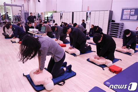 급성심정지 환자 비전문가가 심폐소생술해도 생존율 17배↑