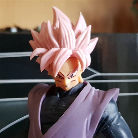 Boneco Dragon Ball Z Goku Super Saiyajin Ros Action Figure Super