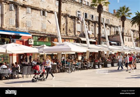 Street in old town split croatia hi-res stock photography and images ...