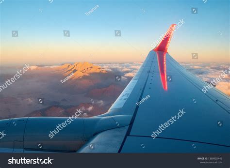 1 349 Airline Passanger Images Stock Photos Vectors Shutterstock