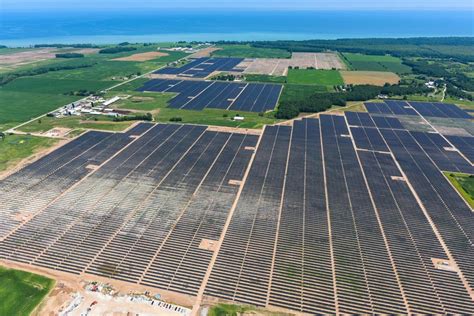 Construction At Halfway Mark For Wisconsins First Large Scale Solar Farm Business News