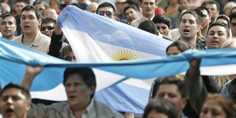 Argentina Tres Décadas De Democracia