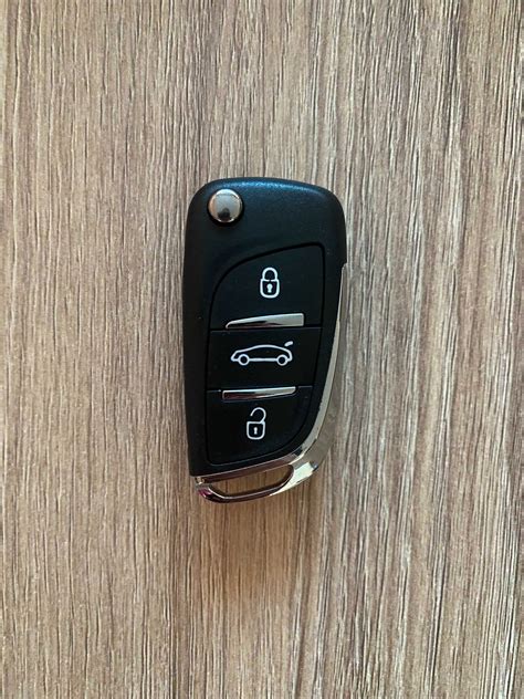 Кутийка за ключ за Ситроен/Citroen DS3 DS4 DSR C4 C5 гр. Плевен 9-ти ...