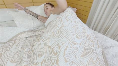 THE MAID WITH THE BIGGEST ASS IN THIS HOUSE CLEANING AND FARTING BY ROSALIA PEACH FULL