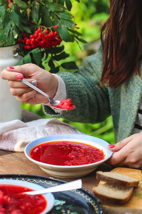 Russian Red Borscht Soup Recipe (Vegan) - Little Sunny Kitchen