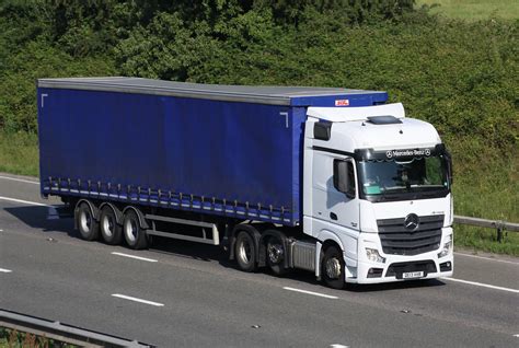 DE13VHR Mercedes Actros 2545 M4 Downend Bristol 16 7 202 Flickr