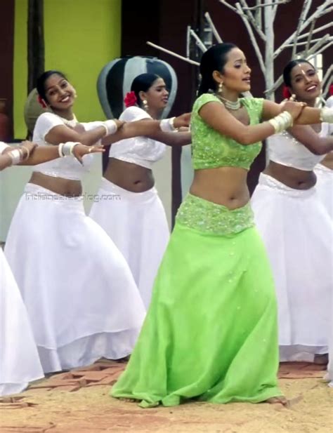 Reema Sen Bagabathi Tamil Hot Navel Hd Caps Indiancelebblog
