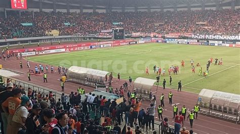 Dua Oknum Suporter Ditangkap Di Laga Persija Vs Persib Kasus Apa