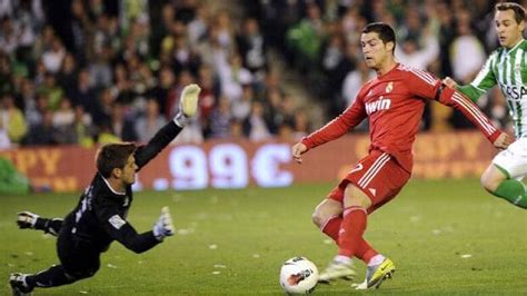 Ronaldo lifts Madrid to record 10th straight road win: La Liga | CBC Sports