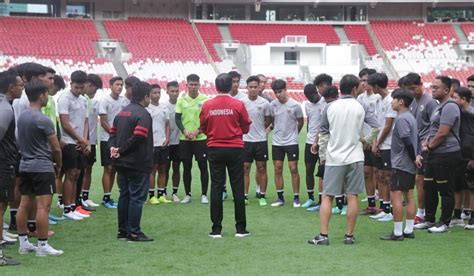 Jokowi Tampung Curhat Pemain Timnas U Ada Yang Ingin Kuliah Hingga