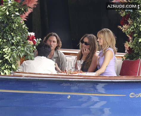 Samara Weaving Sexy Shows Off Her Hot Tits On Boat With Her Friends In Sydney Aznude