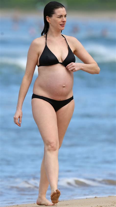 Pregnant Anne Hathaway In Bikini At A Beach In Hawaii