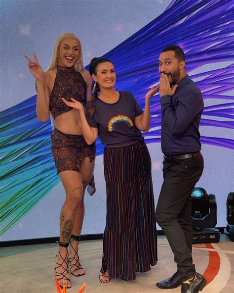 Fátima Bernardes celebra encontro Pabllo Vittar e Gil do Vigor