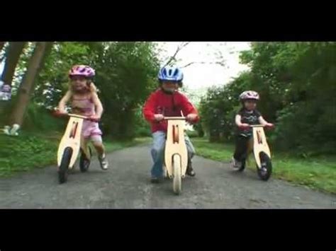 Деревянный беговел: видео-инструкция по монтажу своими руками, фото и ...