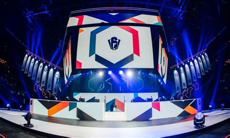 R Six Invitational Multiverso