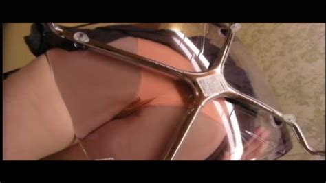 Spy Photo Underwear Diving Between The Buttocks Relaxed Mature Woman In Afternoon Streaming