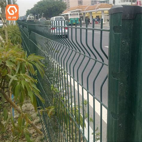 Backyard Ornamental Iron Wire Mesh 3D Fencing Plastic PVC Protect