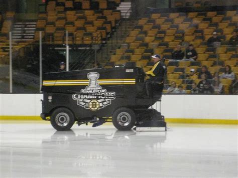 Boston Bruins Zamboni Hockey Teams Hockey Stuff Zamboni Boston