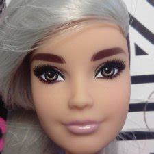 Барби Barbie Фашионистас 107 Нюд / Игровые куклы / Шопик - продать ...