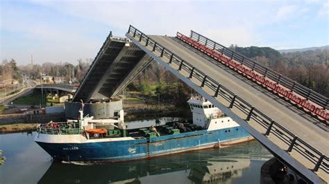 Puente Cau Cau Reparación definitiva costará 12 000 millones de pesos