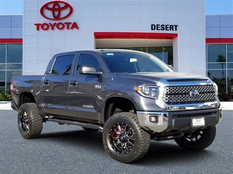 New 2019 Toyota Tundra 4WD SR5 Crew Cab Pickup In Cathedral City