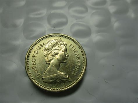 1984 One Pound Coin NEMO ME IMPUNE LACESSIT Elizabeth II UK Values - MAVIN