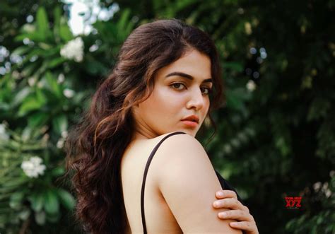 Actress Wamiqa Gabbi Latest Hot And Sexy Stills Social News Xyz