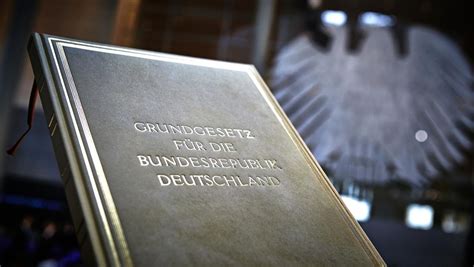 Deutscher Bundestag Vor Jahren Verk Ndung Des Grundgesetzes