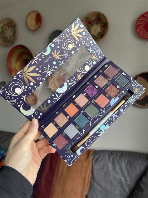 The 5 Best Drugstore Eyeshadow Palettes To Make Your Eyes Pop