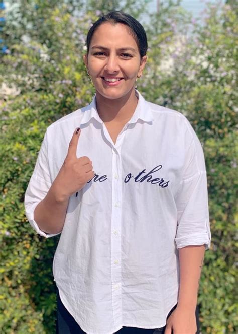 Geeta Phogat Height, Weight, Age, Spouse, Family, Facts, Biography