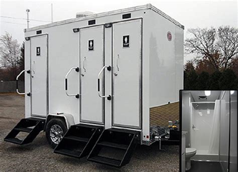 3 STATION 3 DOOR Mobile Showers Shower Trailers