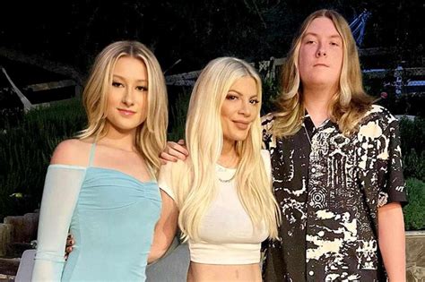 Tori Spelling S Son Liam And Daughter Stella Tower Over Her In