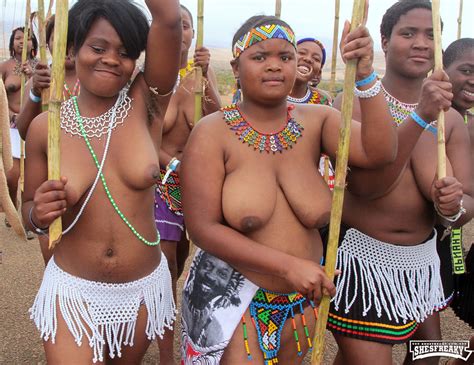 Femmes indigènes africaines nues Haute Californie