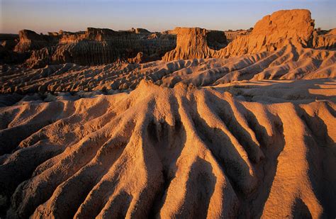 The Eroded Remnants Of The Wall Of China An Ancient Sand Dune Mungo