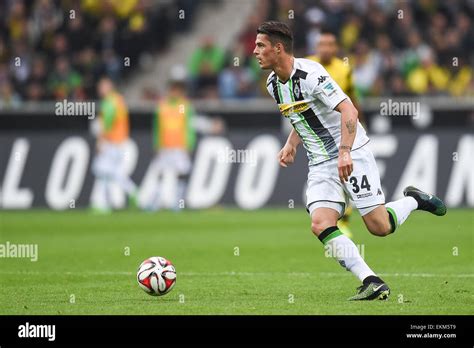 Moenchengladbach Germany 11th Apr 2015 Gladbach S Granit Xhaka In