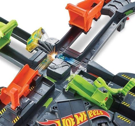 Zestaw kolosalna kraksa zestaw torów 2 el Hot Wheels