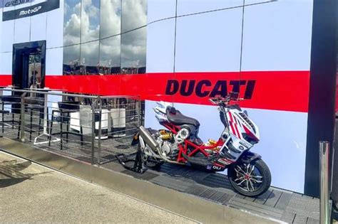 Italjet เปดตวสกตเตอร Dragster ลายพเศษรถแขงโมโตจพ Gresini