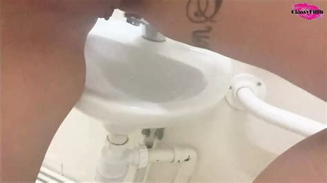 Getting My Pussy In The Work Sink And Pissing Amateur Porn Feat Classy Filth Xhamster