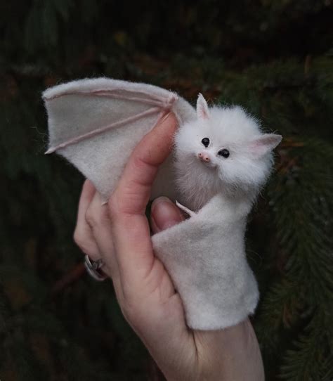 White Baby Bat/halloween/flying Fox/bat/dollhouse/miniature/realistic ...