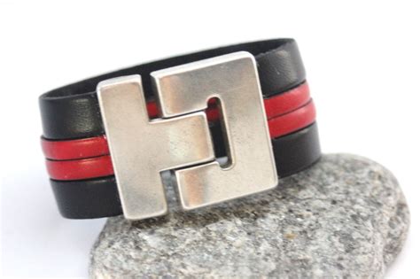 Bracelet Manchette Cuir Noir Et Rouge Mm Emmafashionstyle