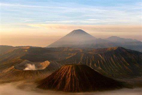 10 Gunung Tertinggi Di Pulau Jawa Favorit Para Pendaki Riset